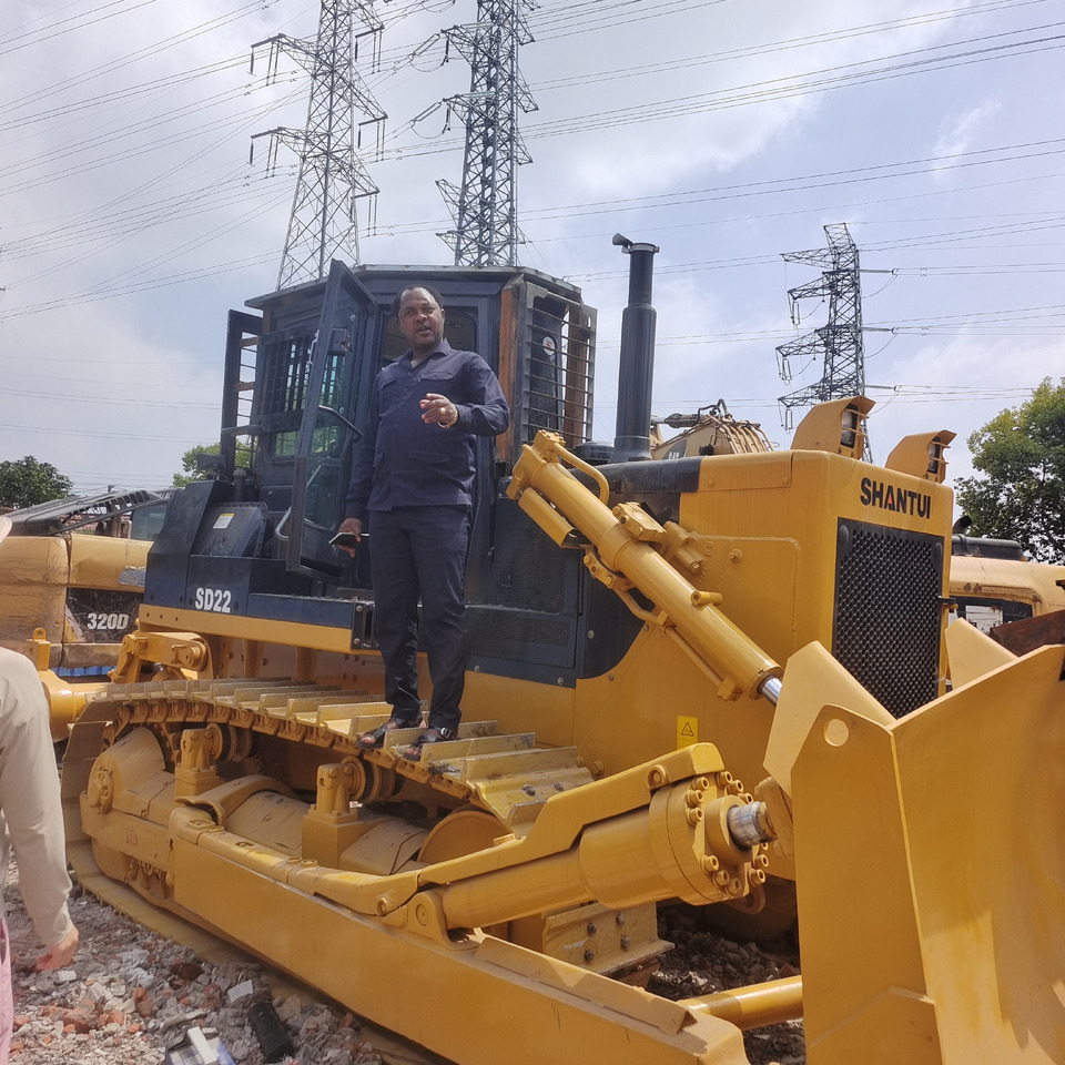SHANTUI SD22 Crawler Bulldozer fitted with Forestry Mulcher / Grass Cutter Attachment - Bulldozer: foto 4 SHANTUI SD22 Crawler Bulldozer fitted with Forestry Mulcher / Grass Cutter Attachment - Bulldozer: foto 4