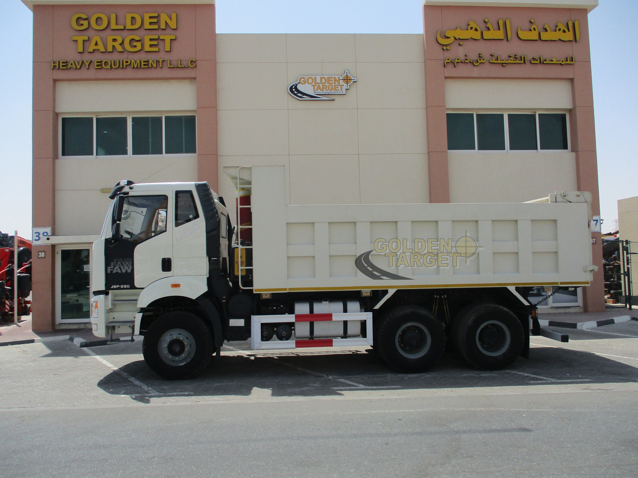 FAW J6P-390 6x4 Tipper Truck - Camión volquete: foto 5 FAW J6P-390 6x4 Tipper Truck - Camión volquete: foto 5