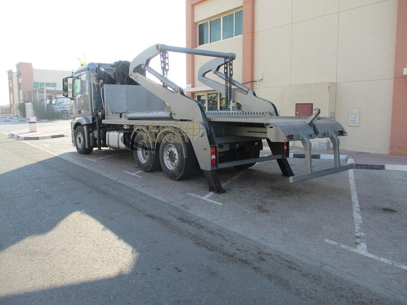 Mercedes-Benz 2642 6×2 Double Skip Loader with HIAB Crane - Cargadora: foto 5 Mercedes-Benz 2642 6×2 Double Skip Loader with HIAB Crane - Cargadora: foto 5