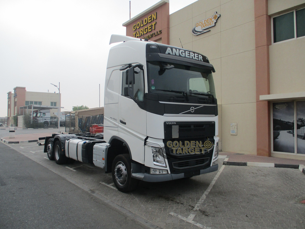 Volvo FH460 6×2 Chassis - Camión chasis: foto 1 Volvo FH460 6×2 Chassis - Camión chasis: foto 1