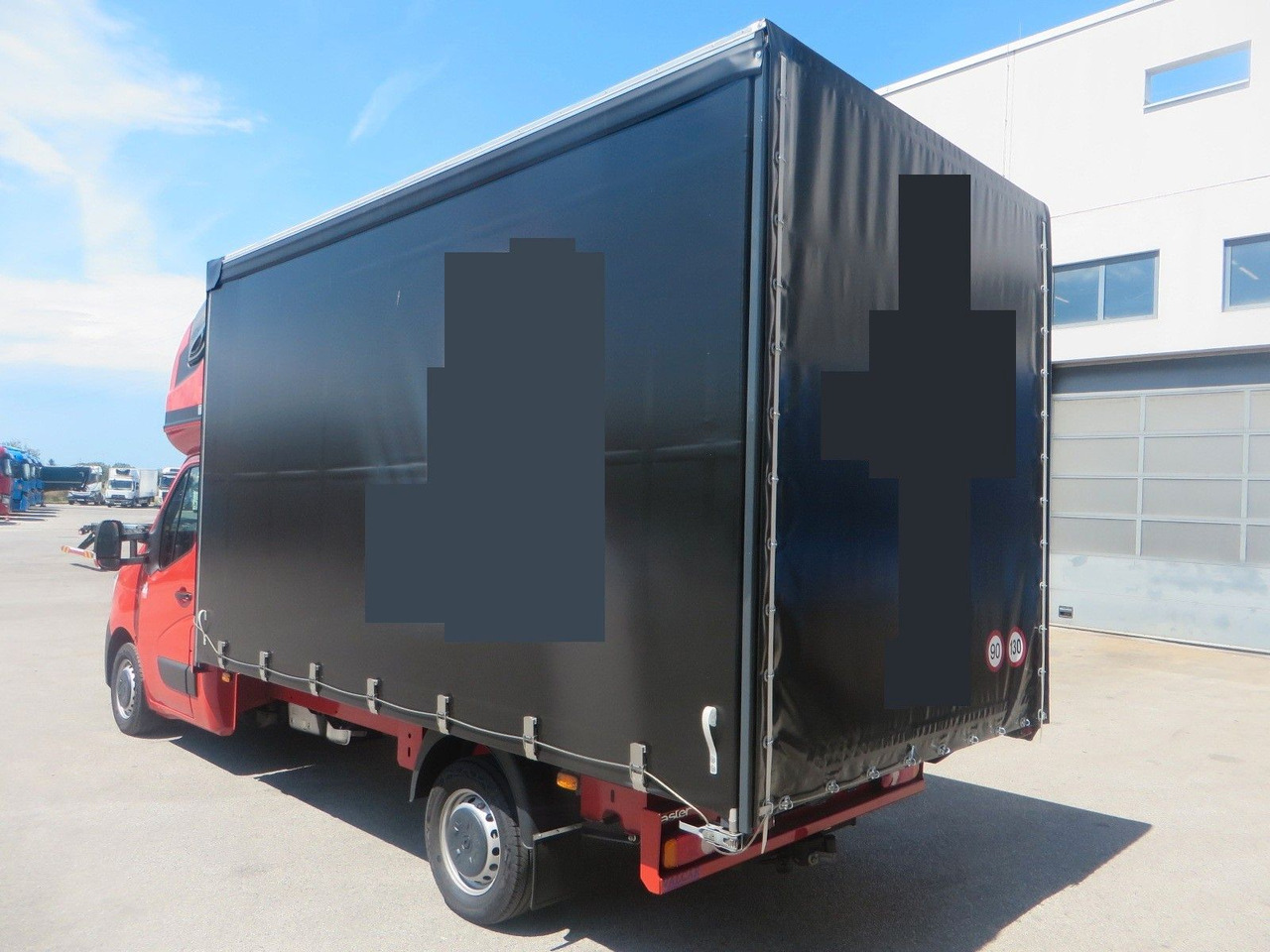 Renault MASTER3 tilt body - Furgoneta con lona: foto 4 Renault MASTER3 tilt body - Furgoneta con lona: foto 4