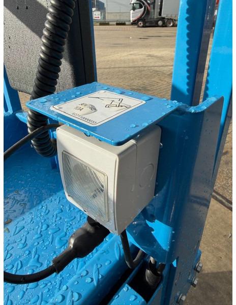 Plataforma de tijeras nuevo Fronteq FS0507T: foto 12 Plataforma de tijeras nuevo Fronteq FS0507T: foto 12