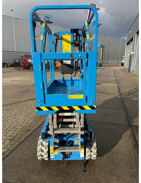 Fronteq FS0507T - Plataforma de tijeras: foto 3 Fronteq FS0507T - Plataforma de tijeras: foto 3