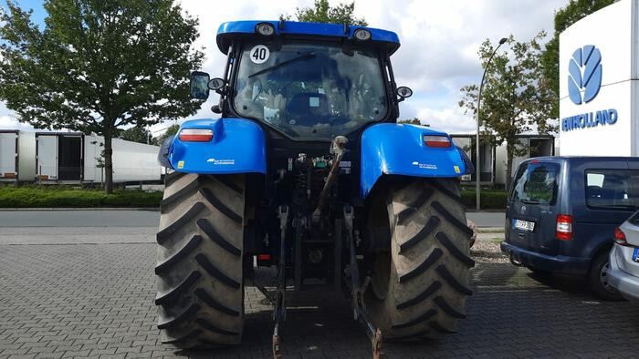 New Holland T6070 - Tractor: foto 3 New Holland T6070 - Tractor: foto 3