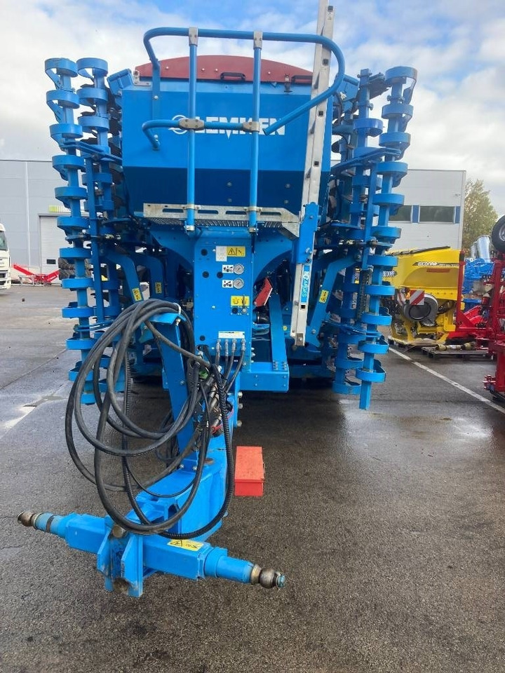 Lemken Compact-Solitair 9/600 - Combinado de siembra: foto 3 Lemken Compact-Solitair 9/600 - Combinado de siembra: foto 3