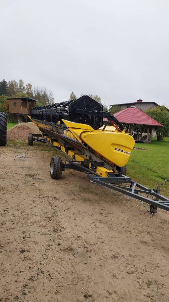 New Holland CR 9.90 - Cosechadora de granos: foto 5 New Holland CR 9.90 - Cosechadora de granos: foto 5