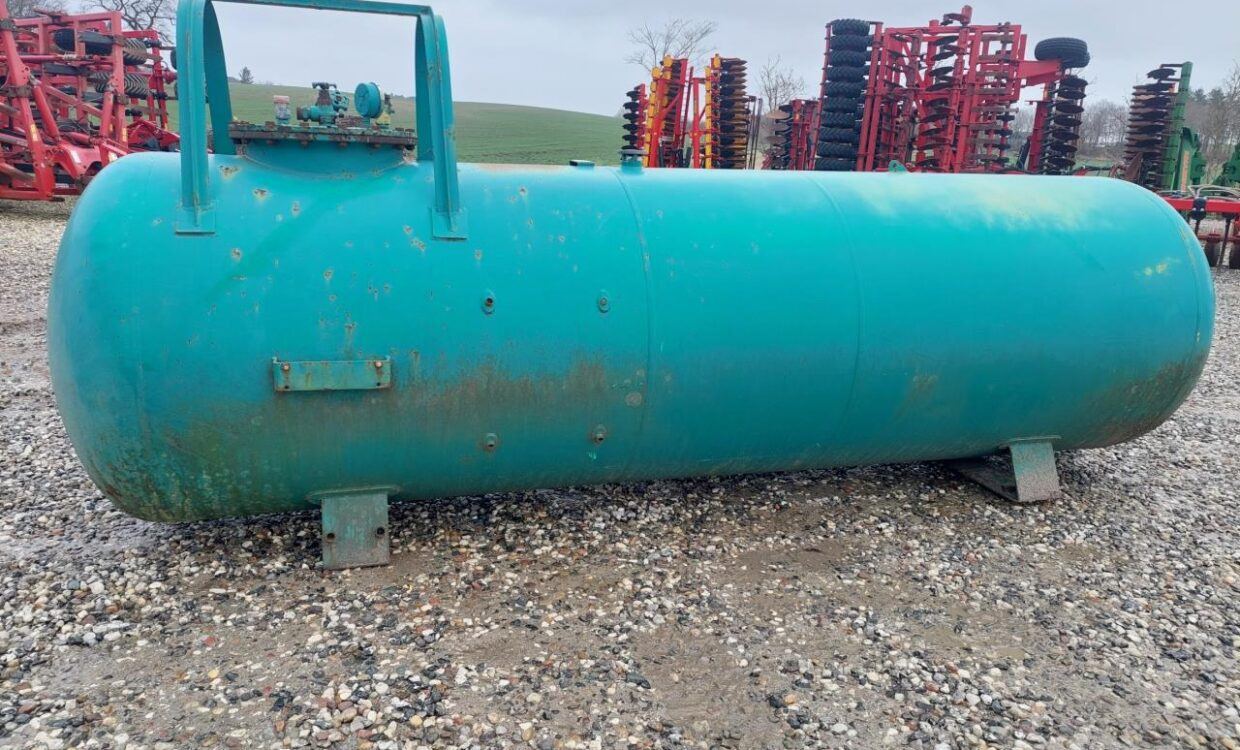 Agrodan Ammoniaktank 2500 kg - Maquinaria para fertilización, Tanque de almacenamiento: foto 1 Agrodan Ammoniaktank 2500 kg - Maquinaria para fertilización, Tanque de almacenamiento: foto 1