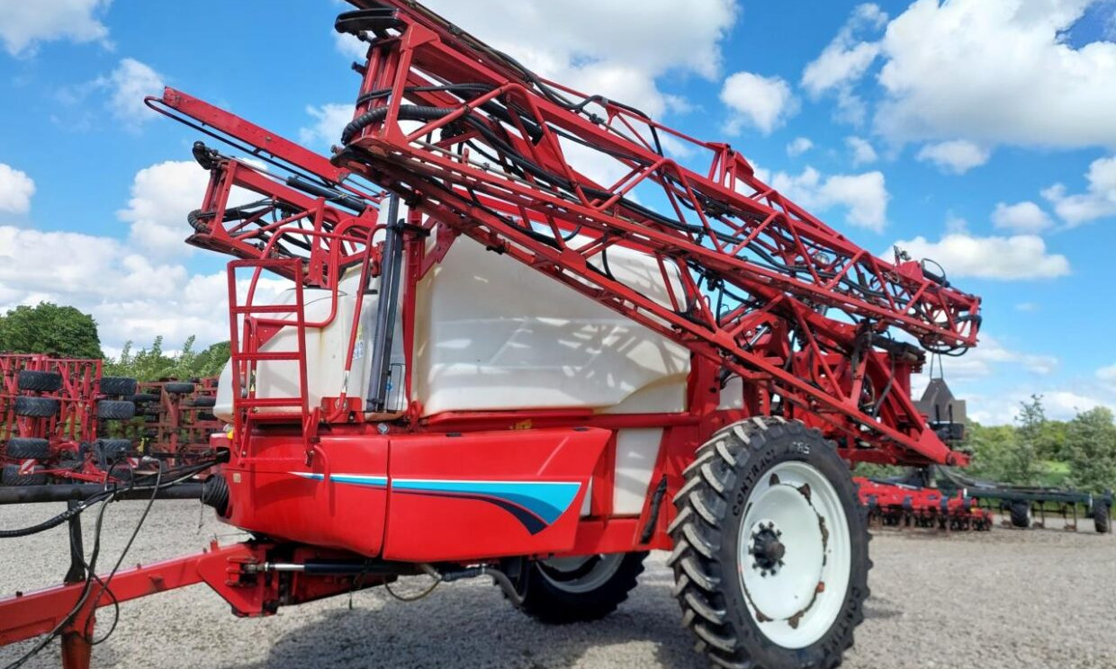 Bargam Compact 6200 - 24-36m med GPS - Pulverizador arrastrado: foto 2 Bargam Compact 6200 - 24-36m med GPS - Pulverizador arrastrado: foto 2