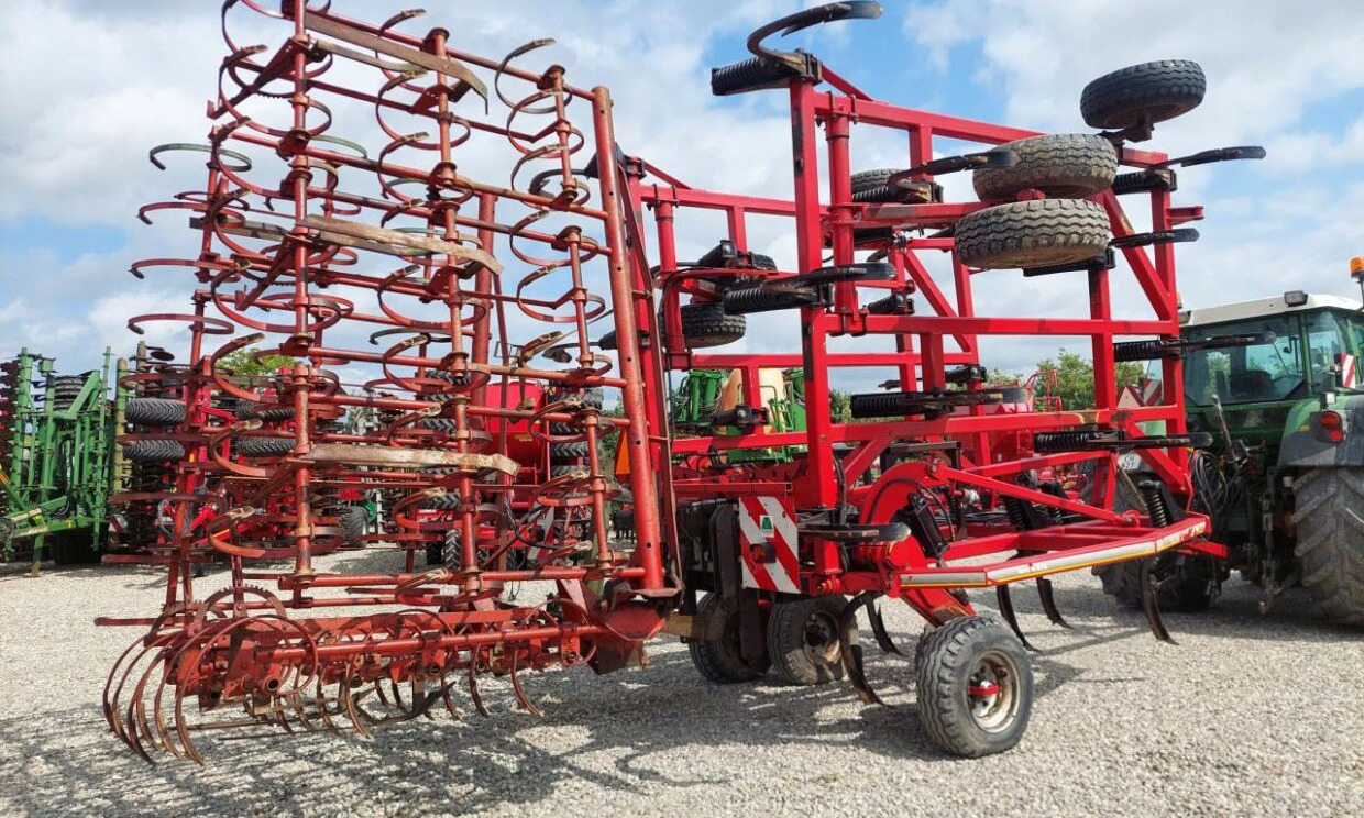 Horsch TERRANO 8 FG + Kverneland C - Grada: foto 4 Horsch TERRANO 8 FG + Kverneland C - Grada: foto 4