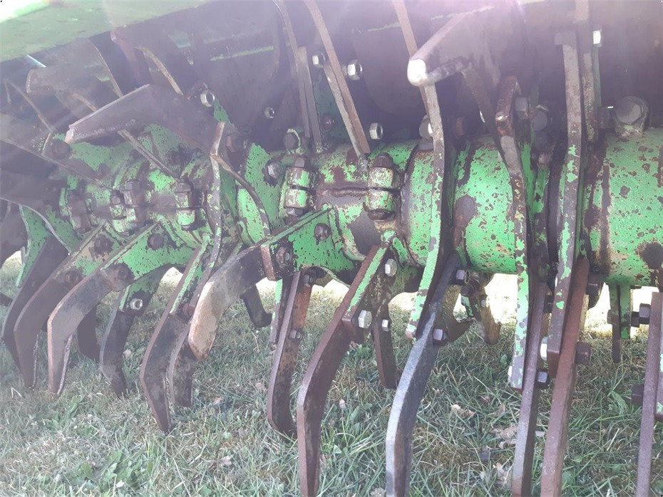 Rotocultivador Rumptstad
RSF 2000: foto 11 Rotocultivador Rumptstad
RSF 2000: foto 11