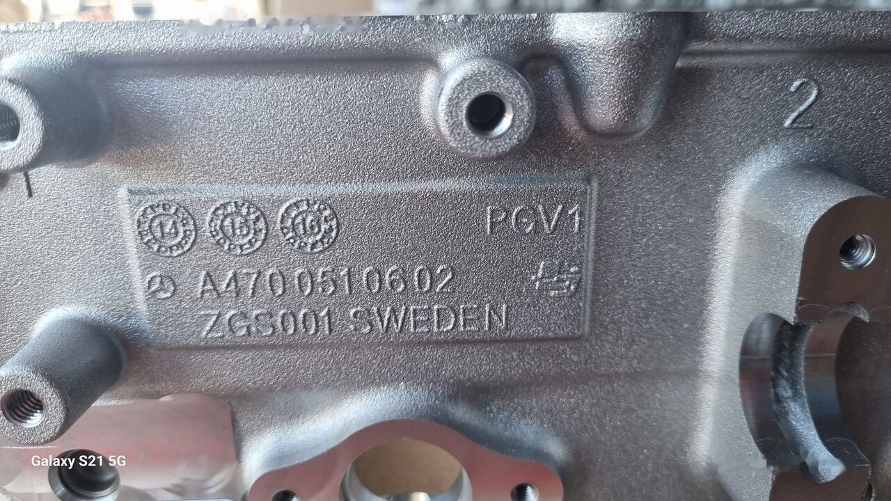 Mercedes-Benz CAMSHAFT HOUSING Mercedes-Benz ACTROS MP4 EURO 6 - Motor y piezas para Camión: foto 1 Mercedes-Benz CAMSHAFT HOUSING Mercedes-Benz ACTROS MP4 EURO 6 - Motor y piezas para Camión: foto 1