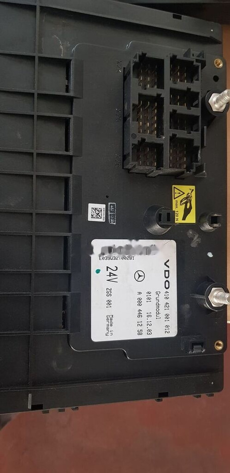 Mercedes-Benz instrumend panel Mercedes-Benz ACTROS MP2 - Salpicadero para Camión: foto 3 Mercedes-Benz instrumend panel Mercedes-Benz ACTROS MP2 - Salpicadero para Camión: foto 3