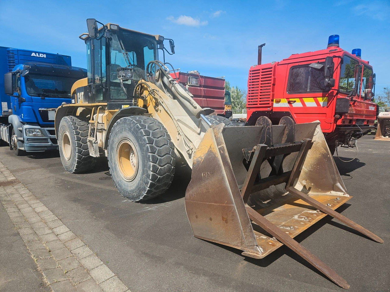 CAT 930G Schaufel + Palettengabel - Cargadora de ruedas: foto 4 CAT 930G Schaufel + Palettengabel - Cargadora de ruedas: foto 4