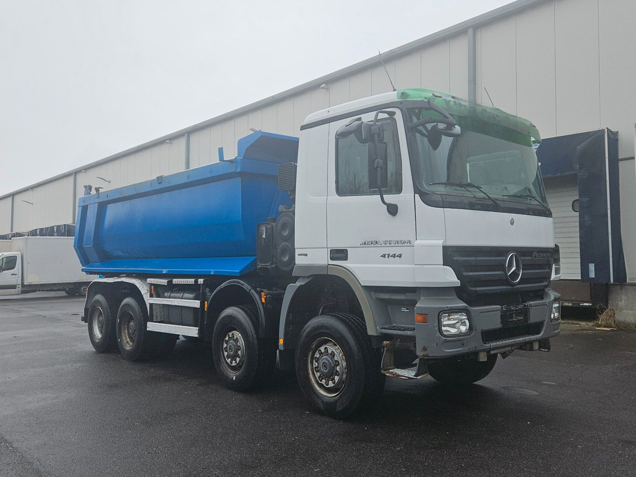 Mercedes-Benz Actros 4144 8x8 Hinterkipper - Camión volquete: foto 2 Mercedes-Benz Actros 4144 8x8 Hinterkipper - Camión volquete: foto 2