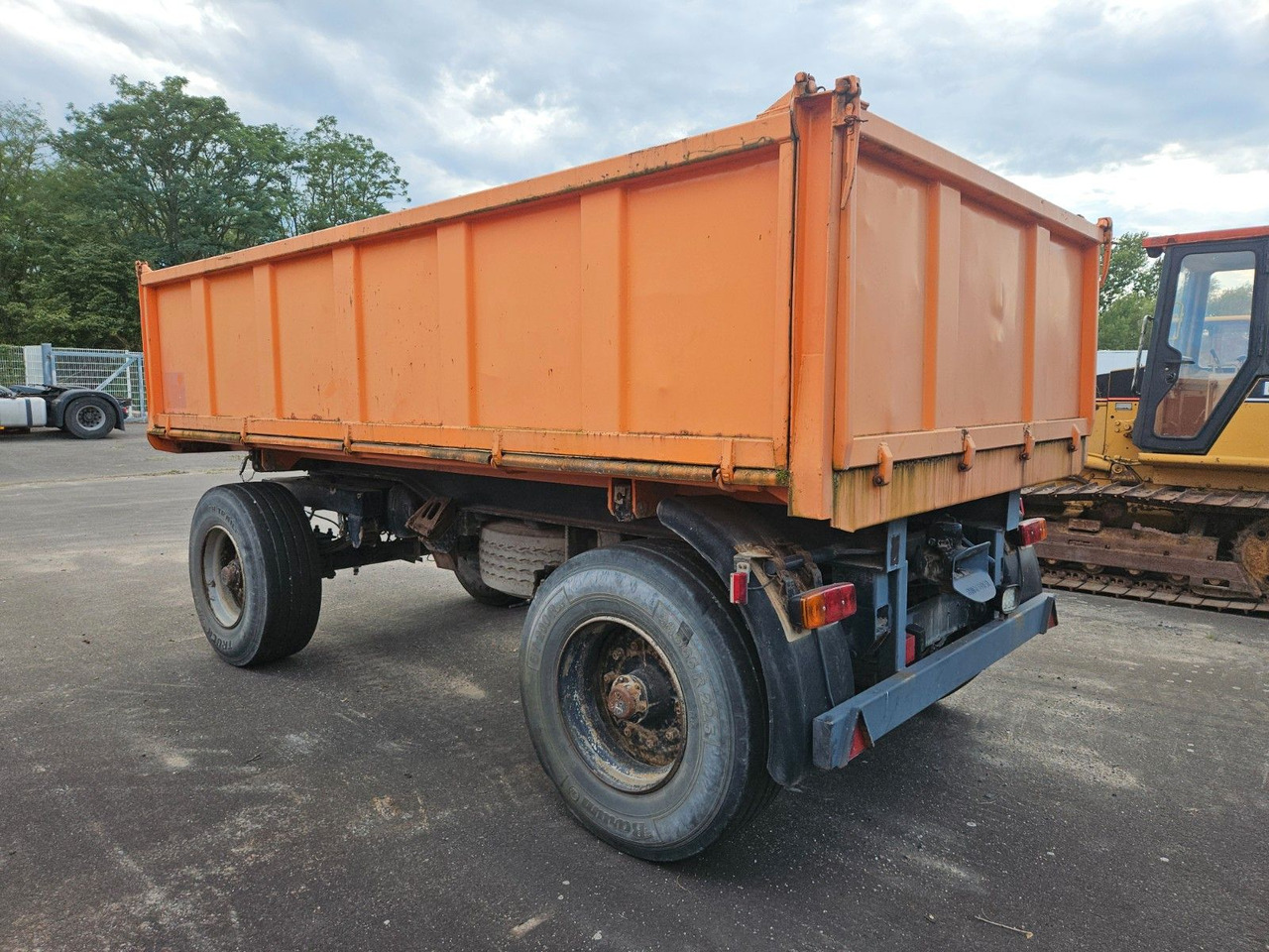 Tebbe ZK 180 Dreiseitenkipper - Remolque volquete: foto 1 Tebbe ZK 180 Dreiseitenkipper - Remolque volquete: foto 1