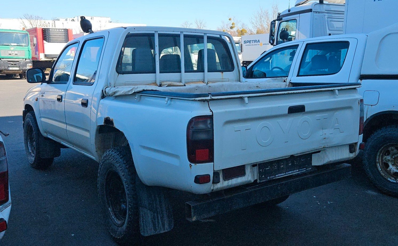 Toyota Hilux Double Cab 4x4 - SUV/ Todoterreno: foto 4 Toyota Hilux Double Cab 4x4 - SUV/ Todoterreno: foto 4