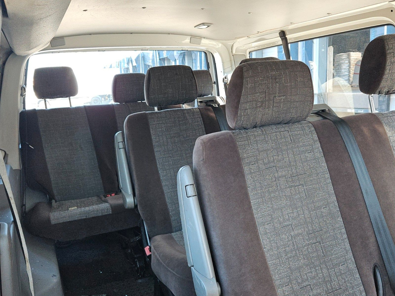 Volkswagen T5 9 Sitzer lang - Furgoneta de pasajeros: foto 5 Volkswagen T5 9 Sitzer lang - Furgoneta de pasajeros: foto 5