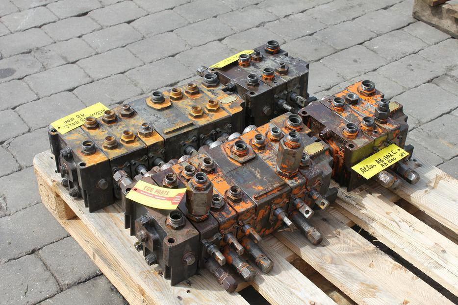Atlas AB 1302 / AB 1500 - Válvula hidráulica para Maquinaria de construcción: foto 2 Atlas AB 1302 / AB 1500 - Válvula hidráulica para Maquinaria de construcción: foto 2