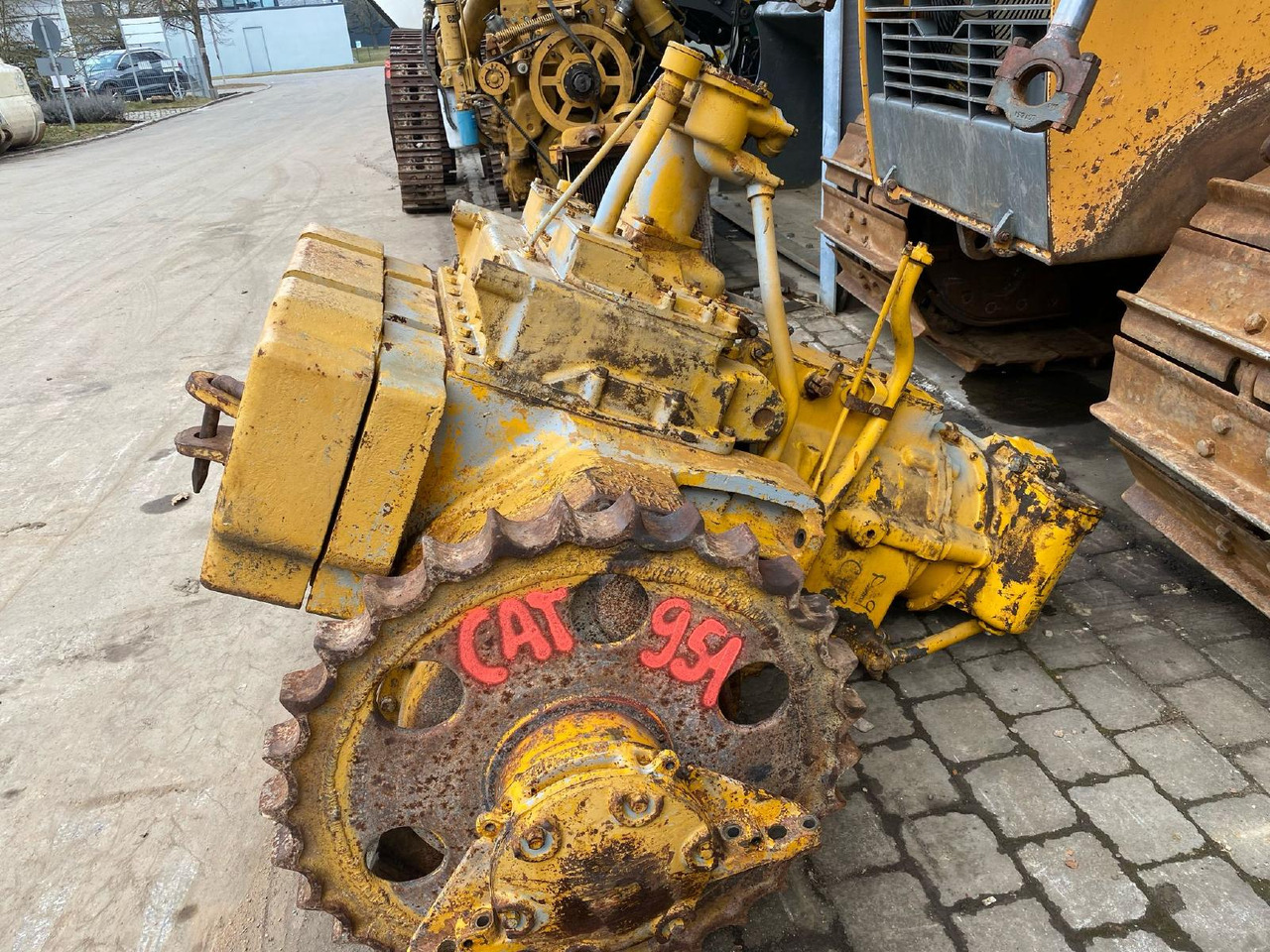 Caterpillar CAT D 951 - Caja de cambios para Maquinaria de construcción: foto 5 Caterpillar CAT D 951 - Caja de cambios para Maquinaria de construcción: foto 5