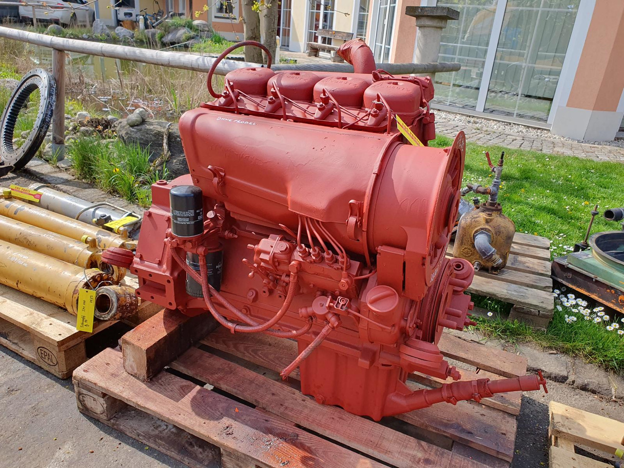 Deutz F4L912 aus SKB 800 - Motor para Maquinaria de construcción: foto 2 Deutz F4L912 aus SKB 800 - Motor para Maquinaria de construcción: foto 2