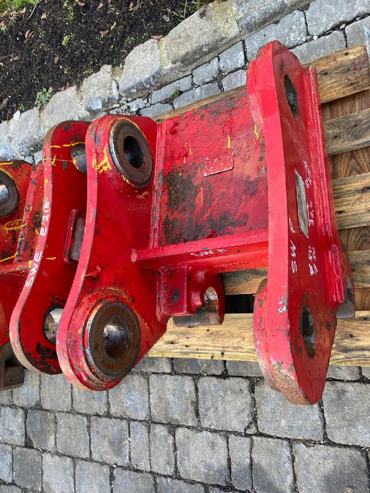 Lehnhoff SW F NEW Holland E 215 - Acoplamiento rápido: foto 4 Lehnhoff SW F NEW Holland E 215 - Acoplamiento rápido: foto 4