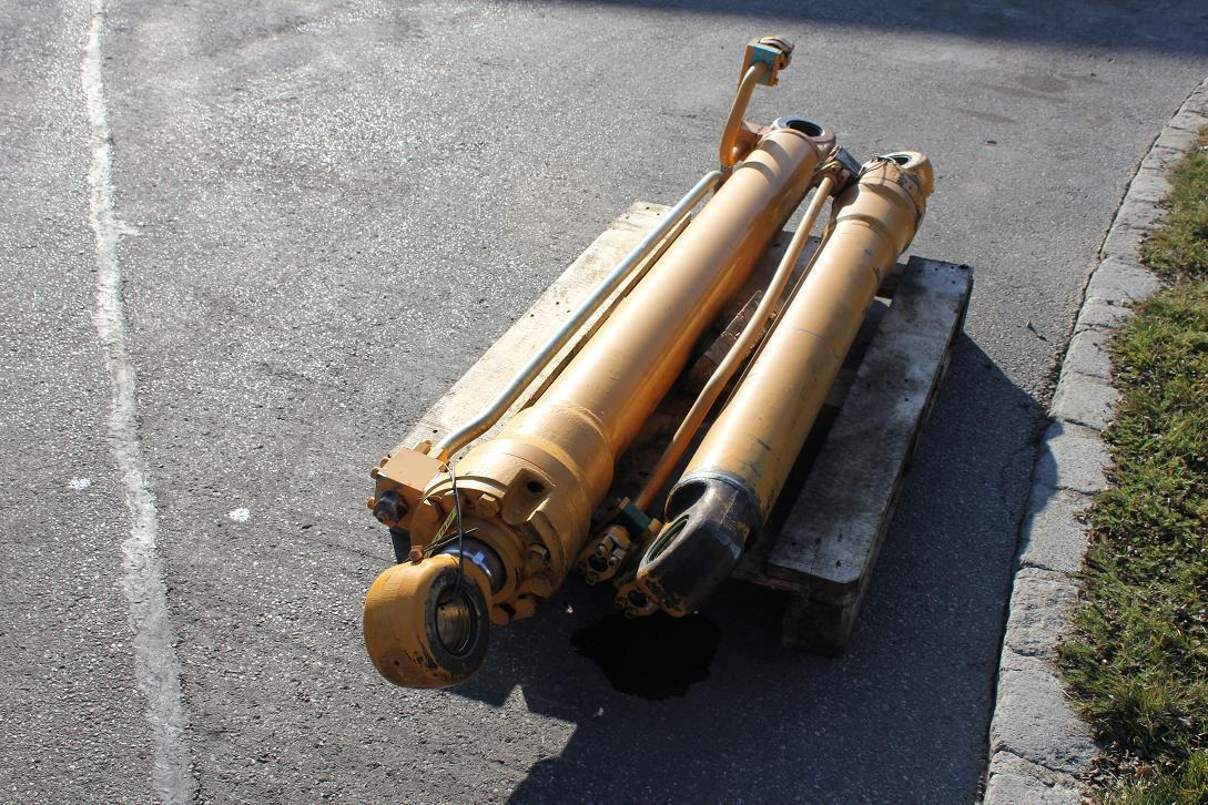 Liebherr 912 Lit. - Cilindro hidráulico para Maquinaria de construcción: foto 4 Liebherr 912 Lit. - Cilindro hidráulico para Maquinaria de construcción: foto 4