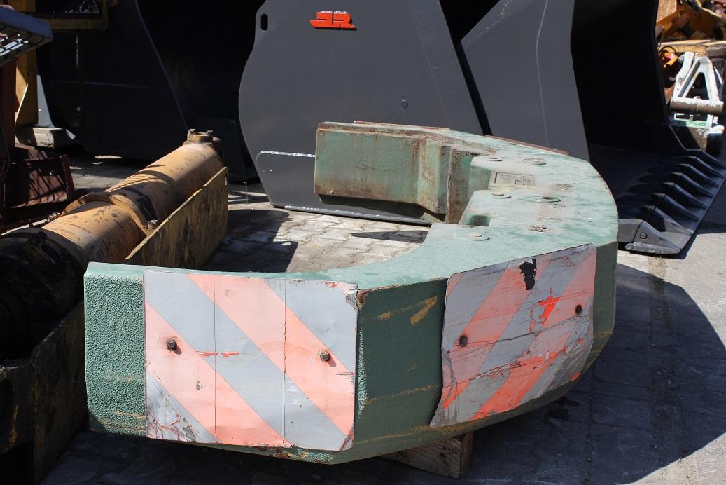 Liebherr A 312 - Contrapeso para Excavadora: foto 3 Liebherr A 312 - Contrapeso para Excavadora: foto 3