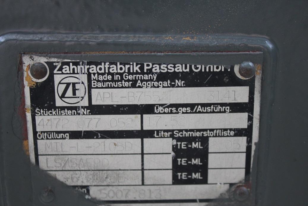 Liebherr A 900 LIT - Eje y piezas para Maquinaria de construcción: foto 5 Liebherr A 900 LIT - Eje y piezas para Maquinaria de construcción: foto 5