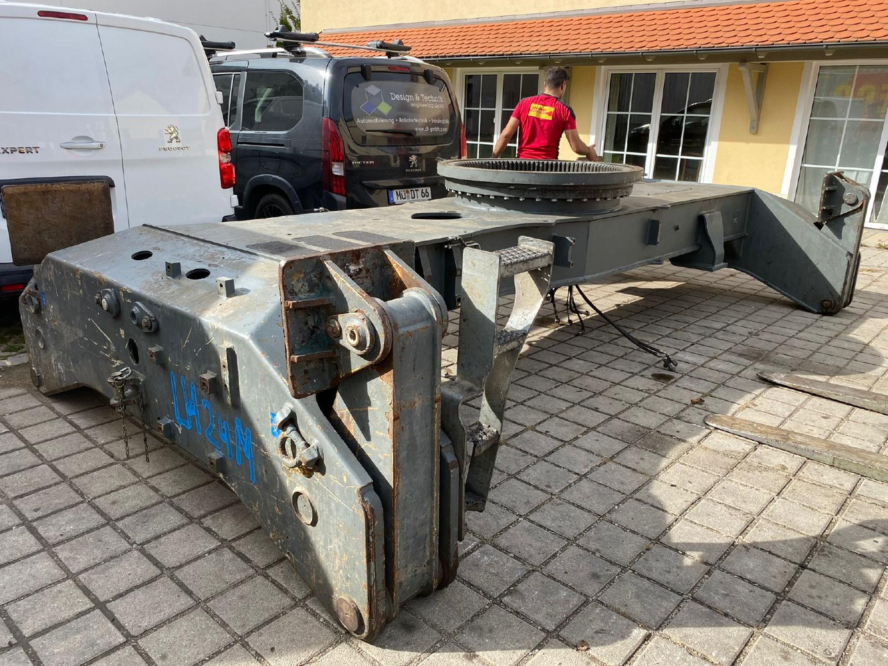 Liebherr LH 24 M LIT - Piezas del tren de rodaje para Maquinaria de construcción: foto 1 Liebherr LH 24 M LIT - Piezas del tren de rodaje para Maquinaria de construcción: foto 1