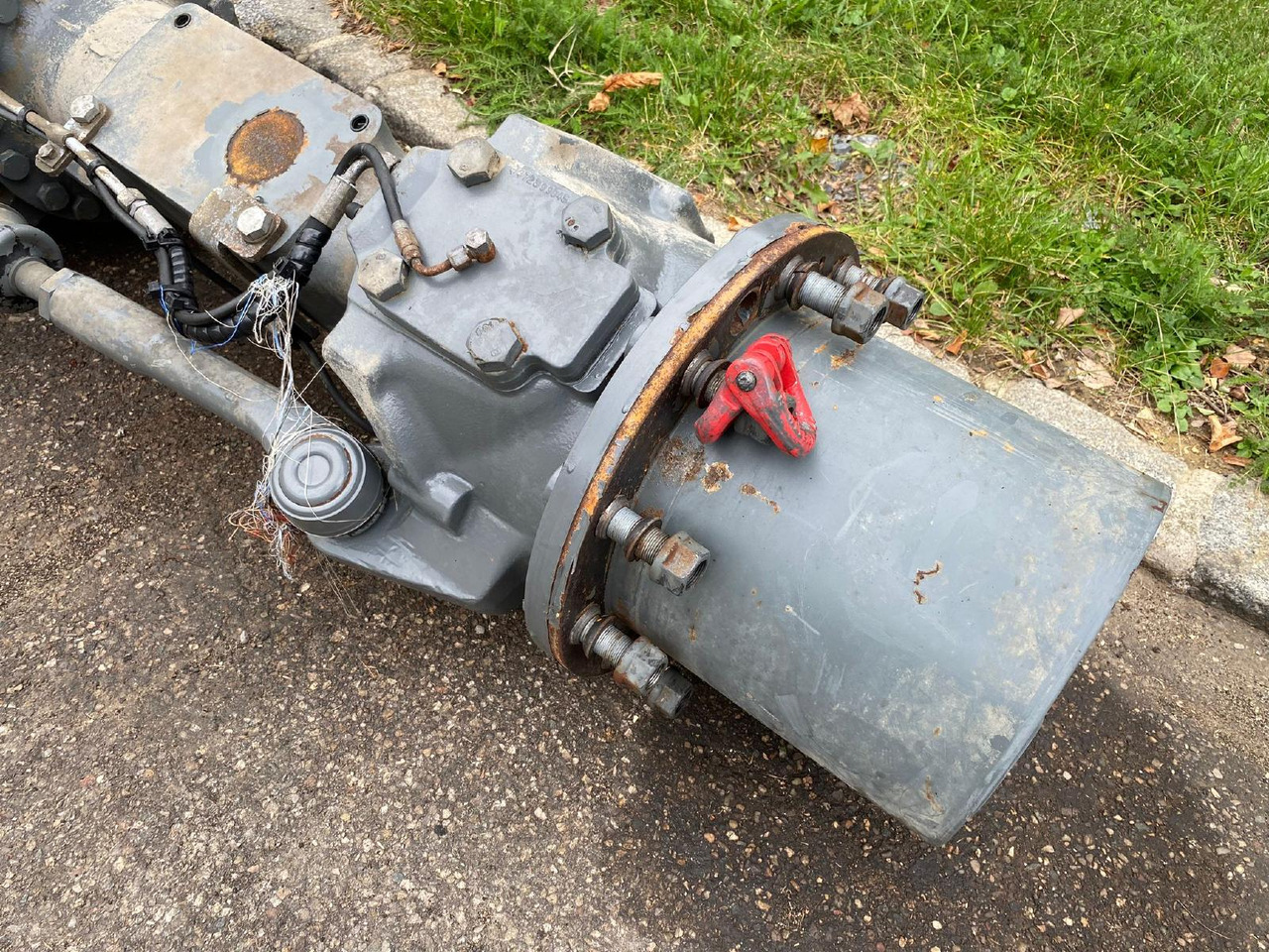 Liebherr MS 3070 MT 3070 aus LH24M LIT - Eje y piezas para Maquinaria de construcción: foto 4 Liebherr MS 3070 MT 3070 aus LH24M LIT - Eje y piezas para Maquinaria de construcción: foto 4