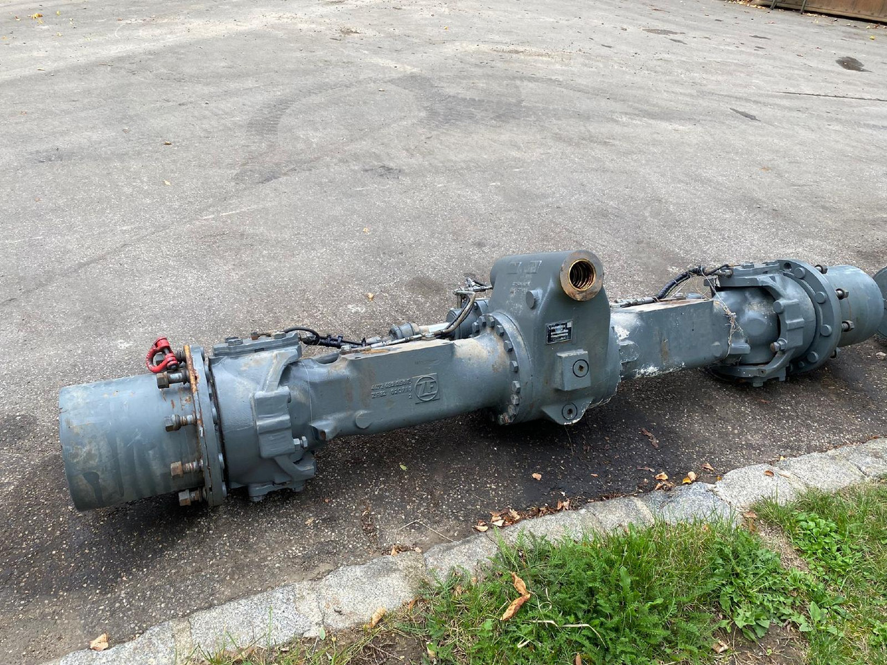 Liebherr MS 3070 MT 3070 aus LH24M LIT - Eje y piezas para Maquinaria de construcción: foto 2 Liebherr MS 3070 MT 3070 aus LH24M LIT - Eje y piezas para Maquinaria de construcción: foto 2