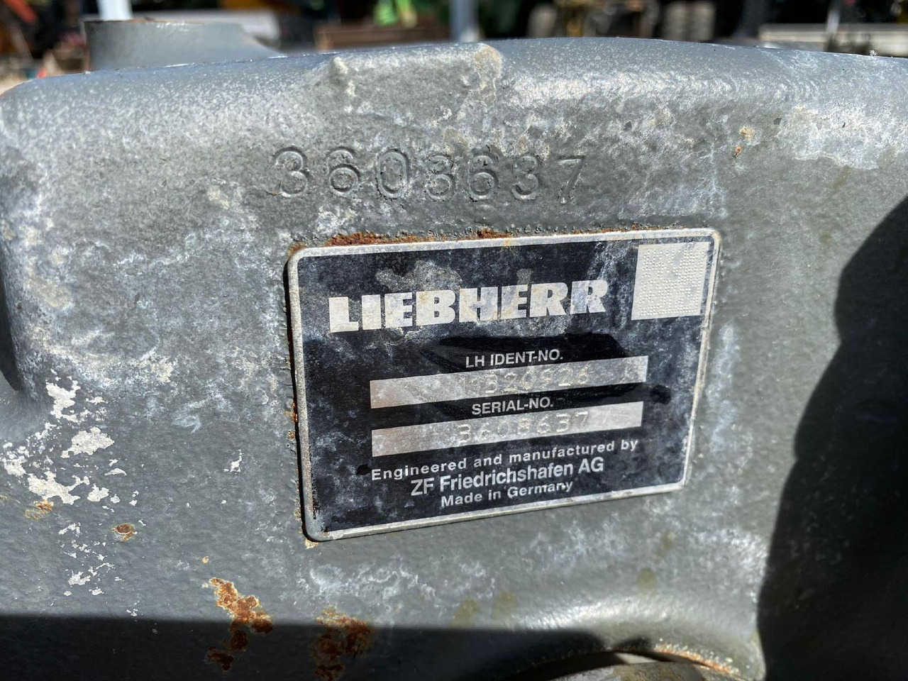 Liebherr ZF aus LH 24M - Caja de cambios para Maquinaria de construcción: foto 2 Liebherr ZF aus LH 24M - Caja de cambios para Maquinaria de construcción: foto 2