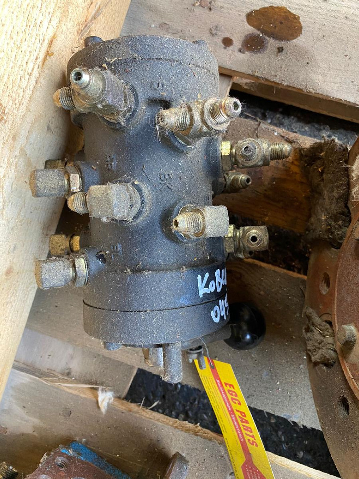 Kobelco 045 - Piezas de recambio para Excavadora de cadenas: foto 3 Kobelco 045 - Piezas de recambio para Excavadora de cadenas: foto 3