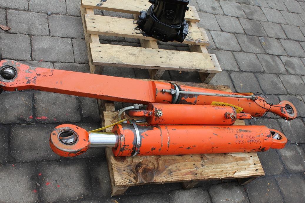 Schaeff SKL 831 - Cilindro hidráulico para Maquinaria de construcción: foto 4 Schaeff SKL 831 - Cilindro hidráulico para Maquinaria de construcción: foto 4