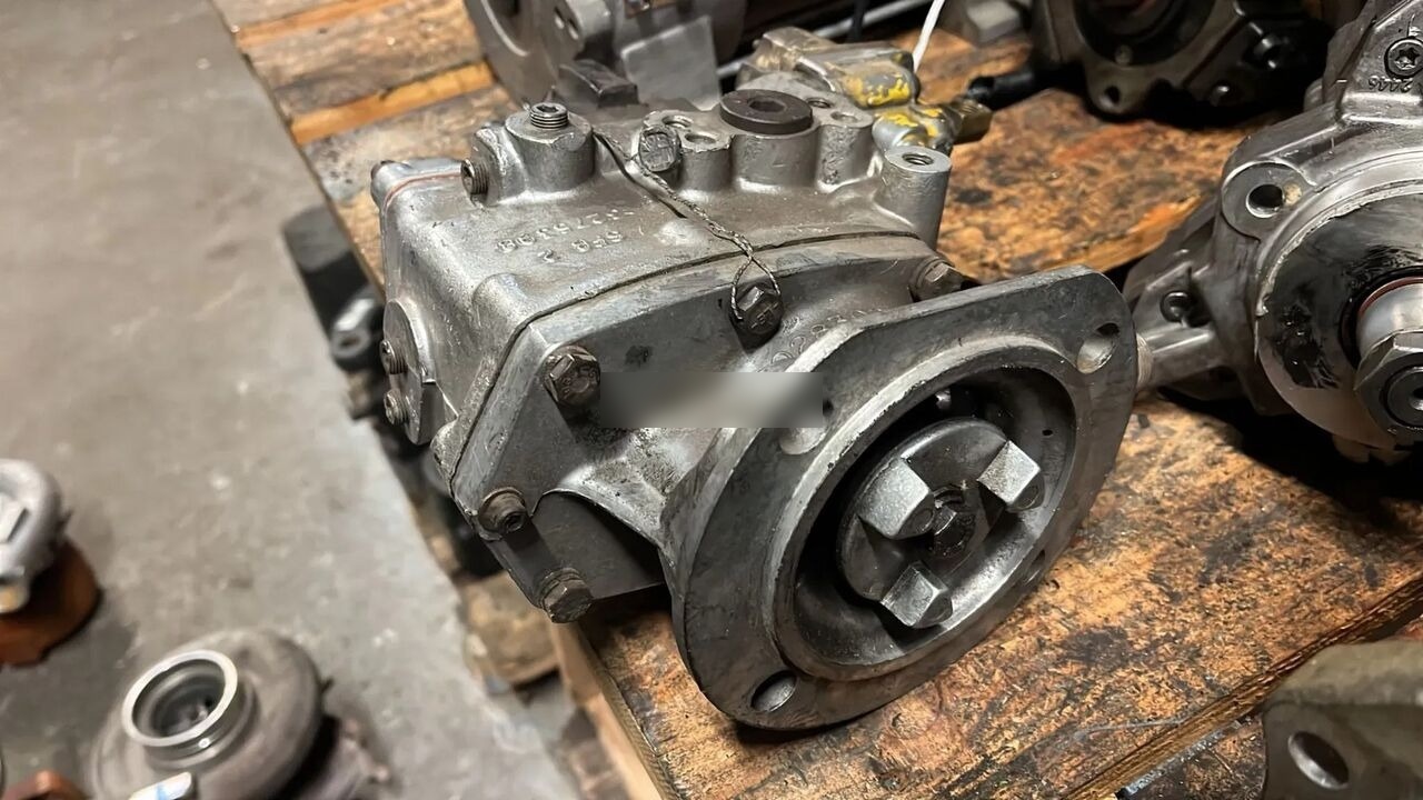 Cummins Wtryskowa 3028302 Cummins truck - Bomba de combustible para Camión: foto 2 Cummins Wtryskowa 3028302 Cummins truck - Bomba de combustible para Camión: foto 2