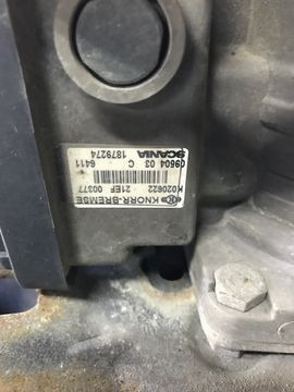 Knorr-Bremse Europa 1827274 Scania R - Válvula de freno para Camión: foto 2 Knorr-Bremse Europa 1827274 Scania R - Válvula de freno para Camión: foto 2