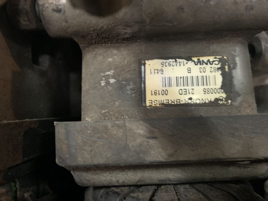 Knorr-Bremse Przód K000085 K000913   Scania Volvo RENAULT MAN K000913 K000085 K000914 - Válvula de freno para Camión: foto 4 Knorr-Bremse Przód K000085 K000913   Scania Volvo RENAULT MAN K000913 K000085 K000914 - Válvula de freno para Camión: foto 4