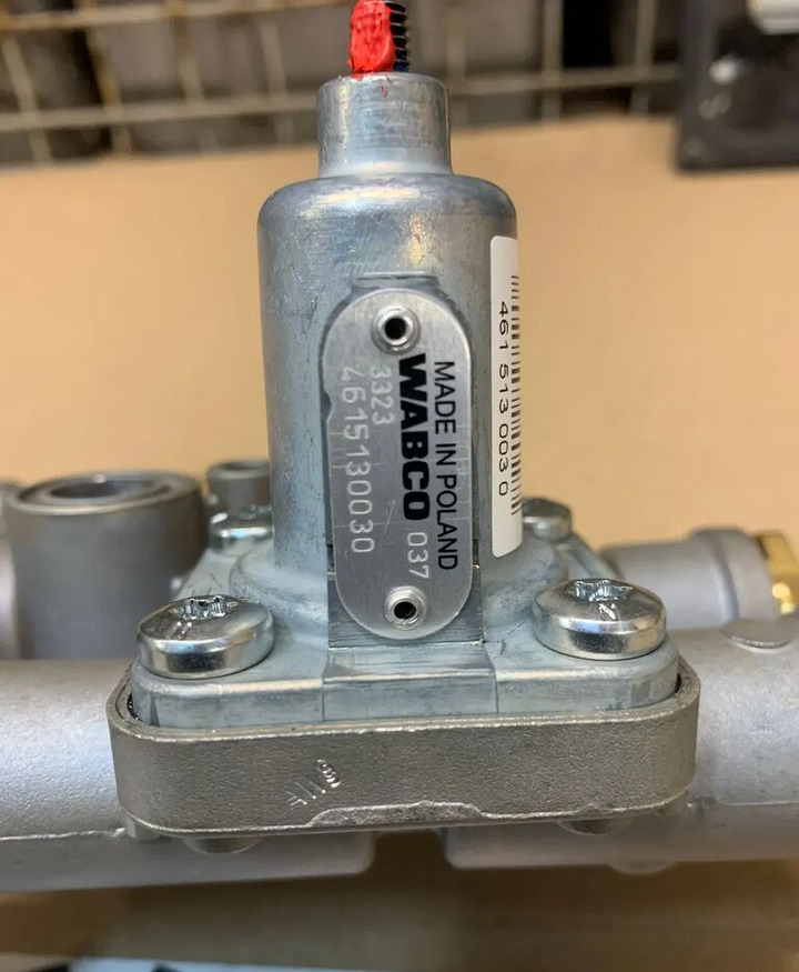 Nowy Zawór Reduktor Ciśnienia PEM WABCO4615130030 4615130030 - Válvula de freno para Camión: foto 2 Nowy Zawór Reduktor Ciśnienia PEM WABCO4615130030 4615130030 - Válvula de freno para Camión: foto 2