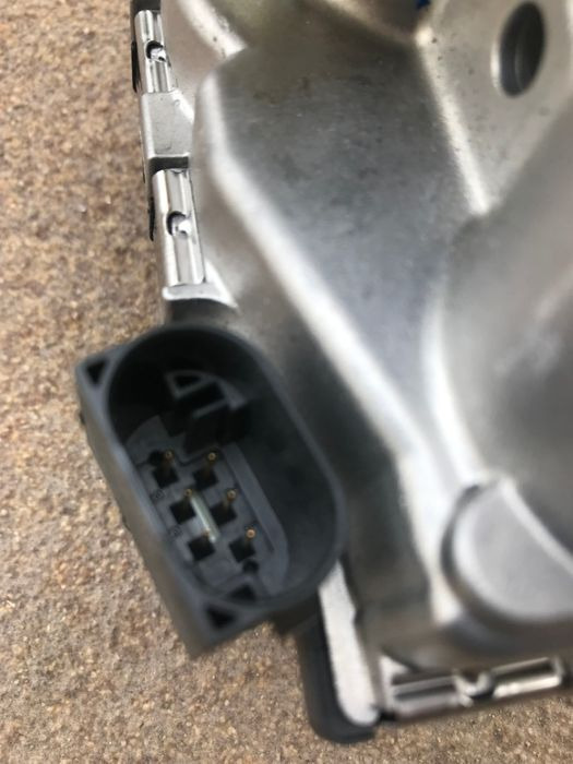 Przepustnica NOWA orygi 22030-0Q020/ for Toyota Citroen Peugeot 1.0 VVTI automobile - Sistema de refrigeración para Coche: foto 5 Przepustnica NOWA orygi 22030-0Q020/ for Toyota Citroen Peugeot 1.0 VVTI automobile - Sistema de refrigeración para Coche: foto 5