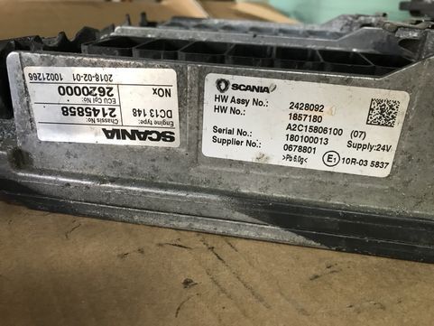 Scania Euro 6 S8 2428092   Scania truck - Unidad de control para Camión: foto 2 Scania Euro 6 S8 2428092   Scania truck - Unidad de control para Camión: foto 2