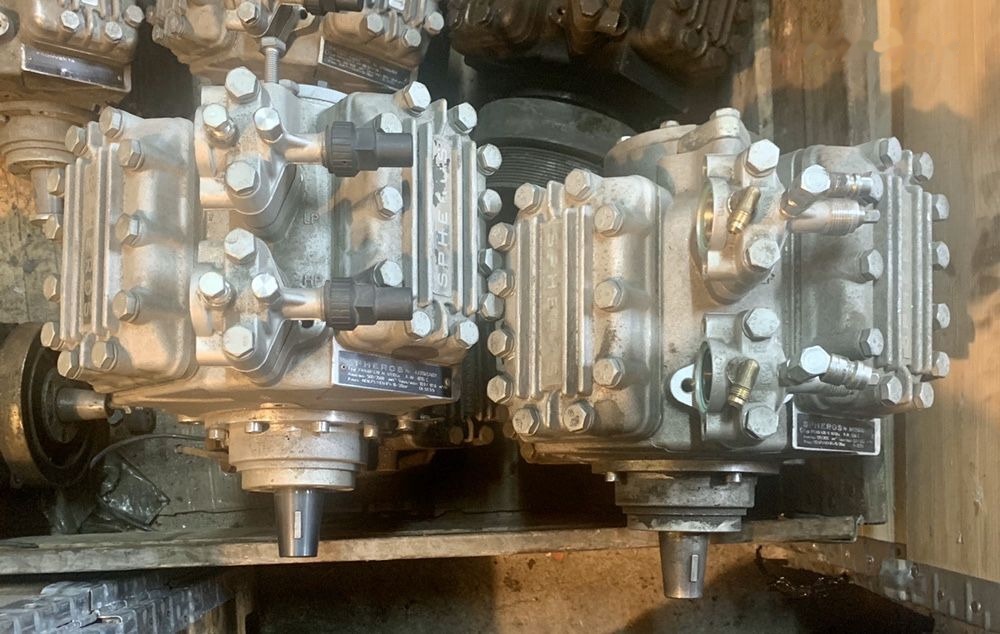 Spheros FKX40/470 28bar FKX40/470 - Compresor de aire acondicionado para Autobús: foto 2 Spheros FKX40/470 28bar FKX40/470 - Compresor de aire acondicionado para Autobús: foto 2