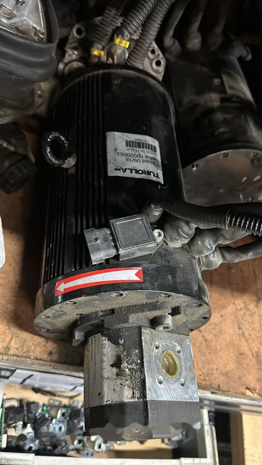 TUROLLA 11170325 - Bomba hidráulica para Camión: foto 4 TUROLLA 11170325 - Bomba hidráulica para Camión: foto 4