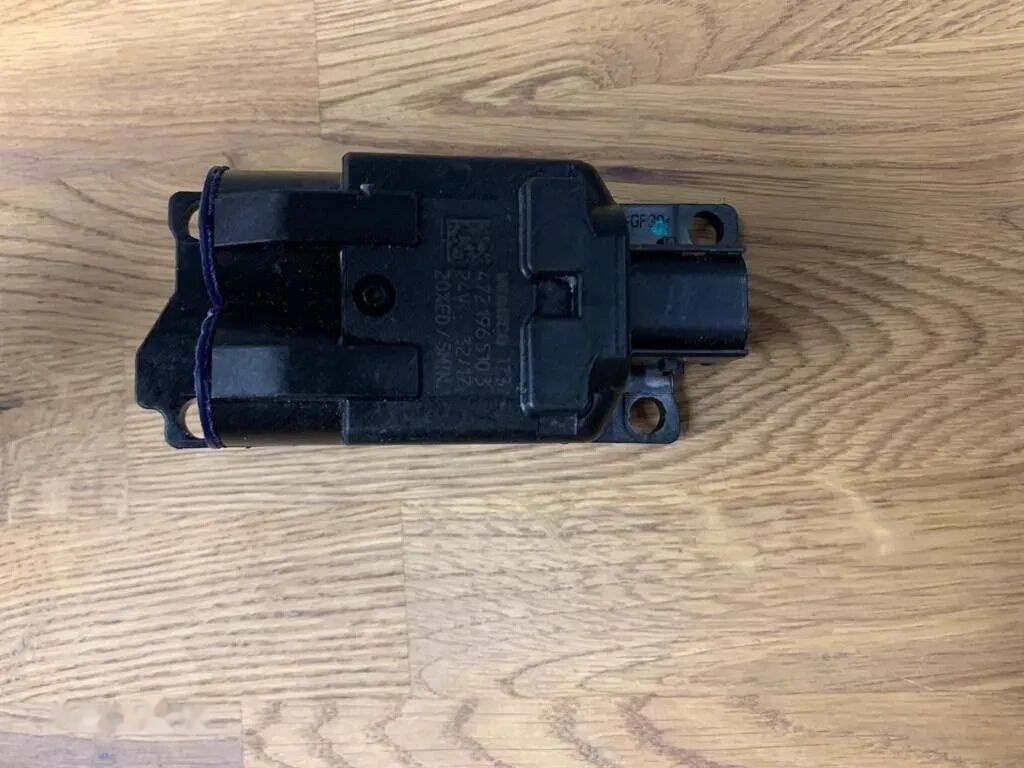 WABCO Nowy Zawór Zabezpieczający Cewka Modulatora ABS 4721965103 24V 4721965103 - Válvula de freno para Camión: foto 1 WABCO Nowy Zawór Zabezpieczający Cewka Modulatora ABS 4721965103 24V 4721965103 - Válvula de freno para Camión: foto 1