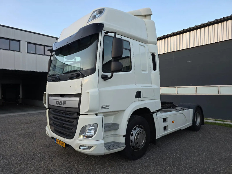 DAF CF Super Space Cabin - Cabeza tractora: foto 3 DAF CF Super Space Cabin - Cabeza tractora: foto 3