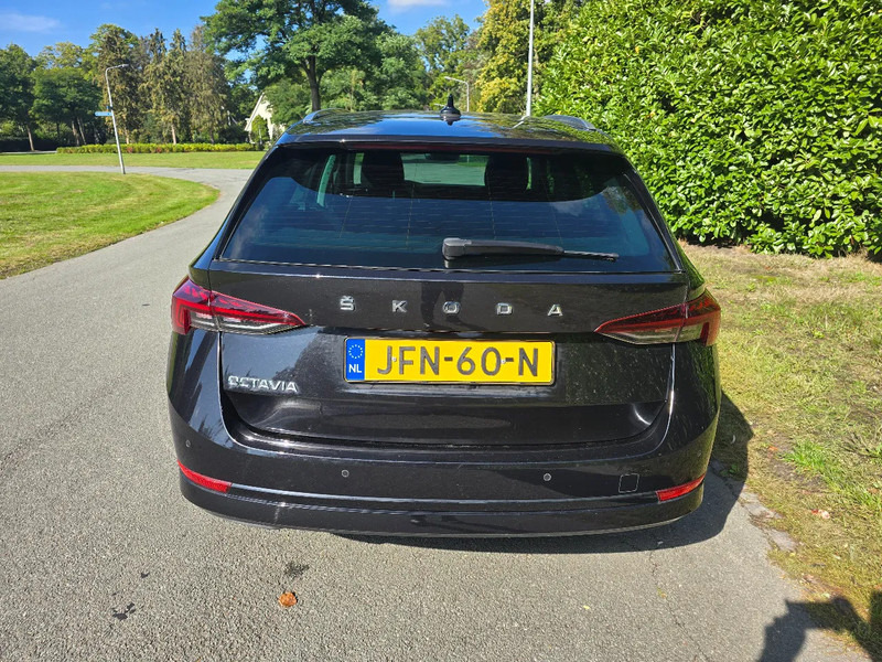 Škoda Octavia Combi 1.0 Benzine - Coche: foto 4 Škoda Octavia Combi 1.0 Benzine - Coche: foto 4