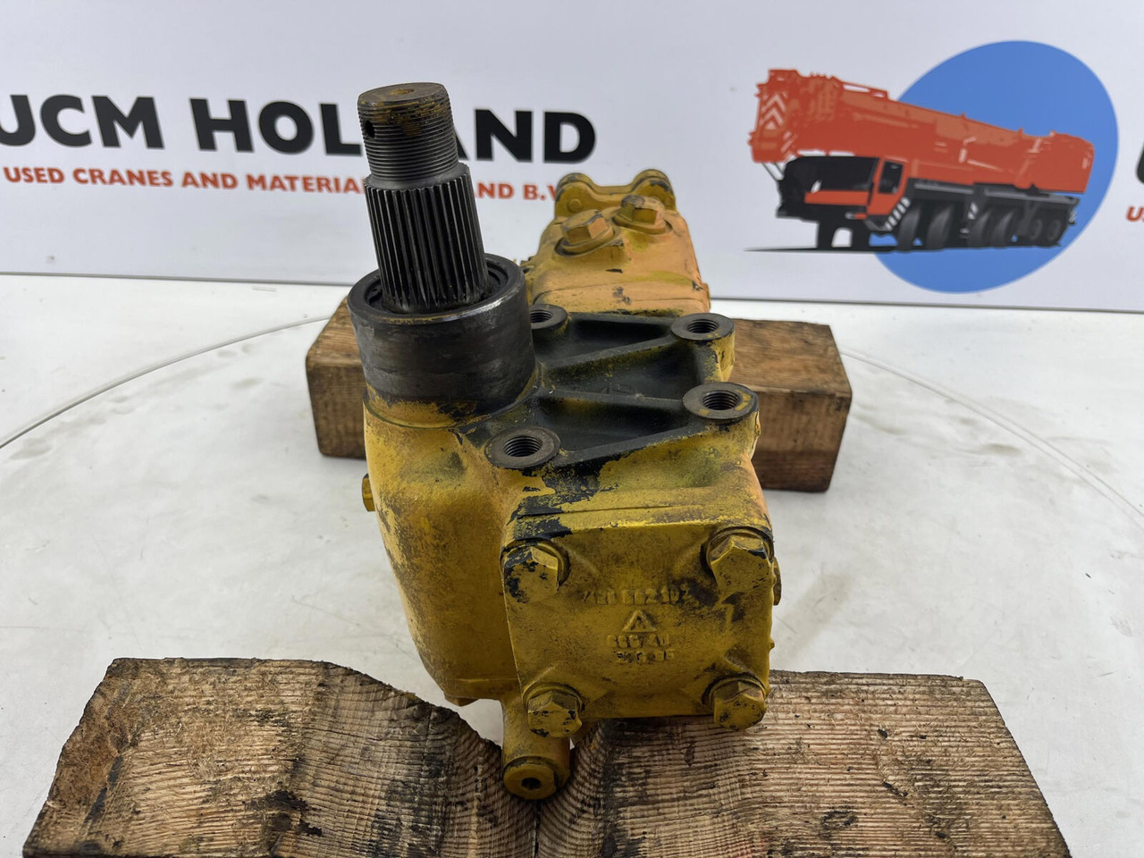 FAUN RTF 30 hydro steering box - Caja de dirección para Grúa: foto 4 FAUN RTF 30 hydro steering box - Caja de dirección para Grúa: foto 4