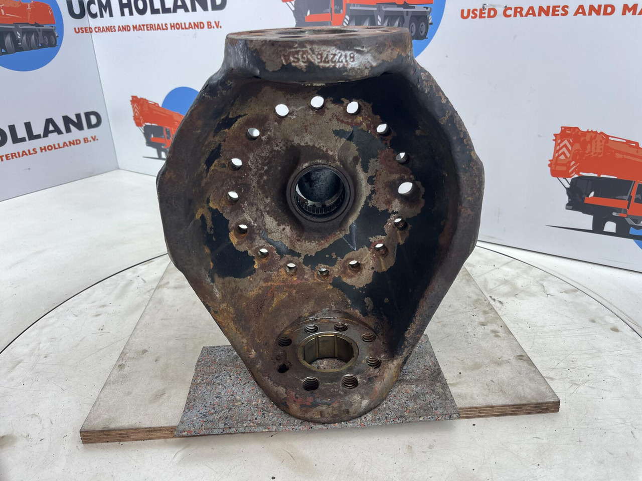 FAUN RTF 40 Steering knuckle 16 holes axle 3 - Mangueta para Grúa: foto 5 FAUN RTF 40 Steering knuckle 16 holes axle 3 - Mangueta para Grúa: foto 5