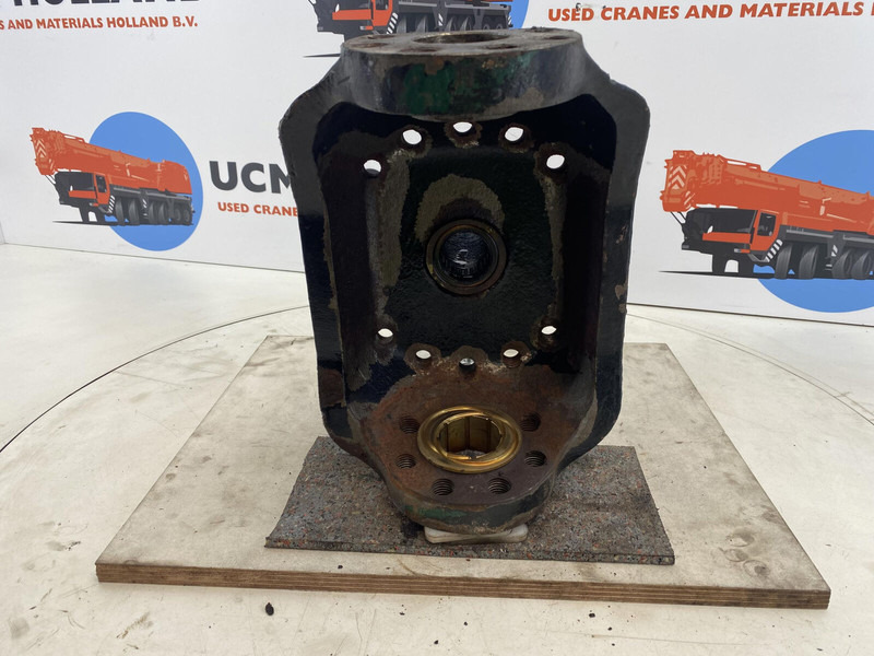 Faun Faun ATF 30 Steering knuckle 16 holes axle 1 - Mangueta para Grúa: foto 5 Faun Faun ATF 30 Steering knuckle 16 holes axle 1 - Mangueta para Grúa: foto 5