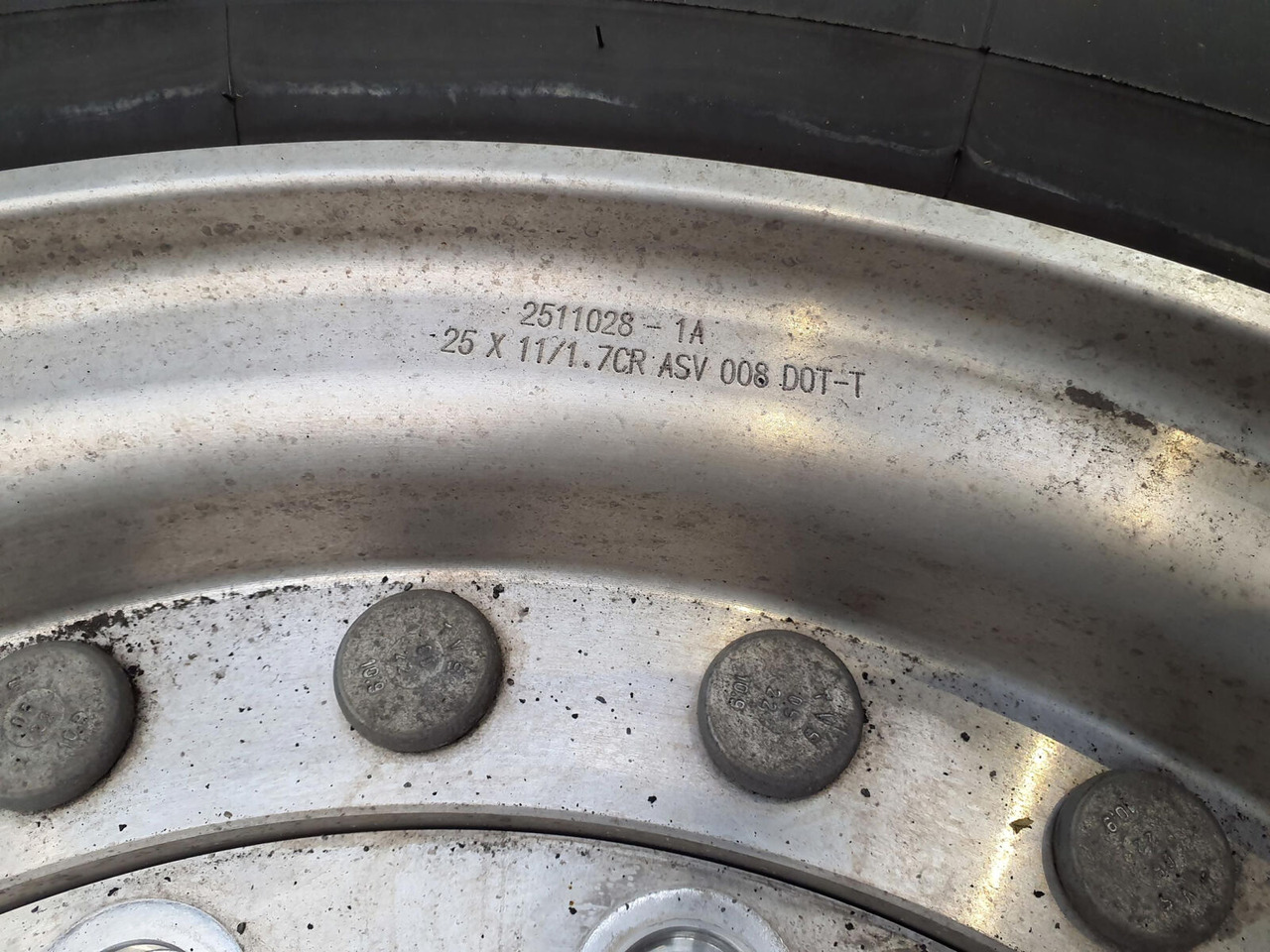 Rueda completa para Grúa Grove Wheel 445/95R25 12 9 2p alu: foto 6