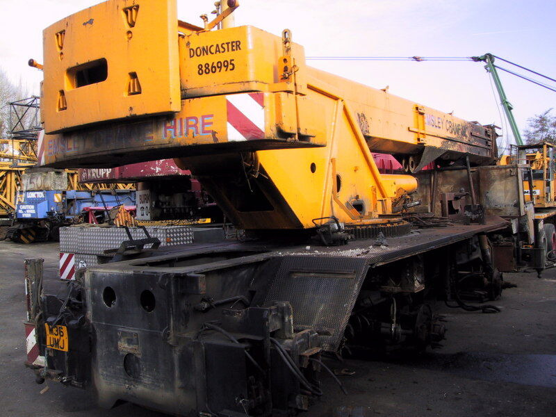 Liebherr LTM 1045-4 for parts - Autogrúa: foto 2 Liebherr LTM 1045-4 for parts - Autogrúa: foto 2